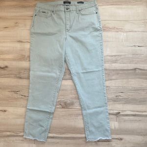 Nine West Jeans Womens Size 14. Gramercy Skinny Ankle with Raw Hems.